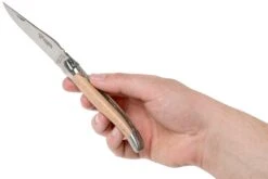 Laguiole En Aubrac Classic 12cm De Madera De Plátano L0212PYNI/FSB1 17 Laguiole En Aubrac Classic 12cm De Madera De Plátano L0212PYNI/FSB1 -Navaja Tienda AUL0212PYNI FSB1 08 laguiole en aubrac