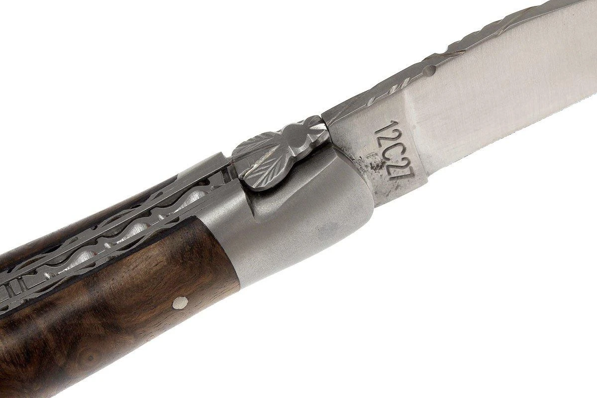 Laguiole En Aubrac 12cm Double Plates, Walnut Burl Limado A Mano, L0712LYI-FSB1 6 Laguiole En Aubrac 12cm Double Plates, Walnut Burl Limado A Mano, L0712LYI-FSB1 - Image 4