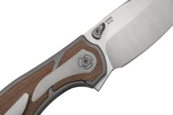 Reate Iron X, IRONX-BM Brown Micarta, Diseño Kirby Lambert 14 Reate Iron X, IRONX-BM Brown Micarta, Diseño Kirby Lambert -Navaja Tienda RT IRONX BM 05 reate